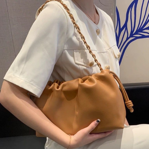 TALVI-Tas serut selempang wanita kulit premium