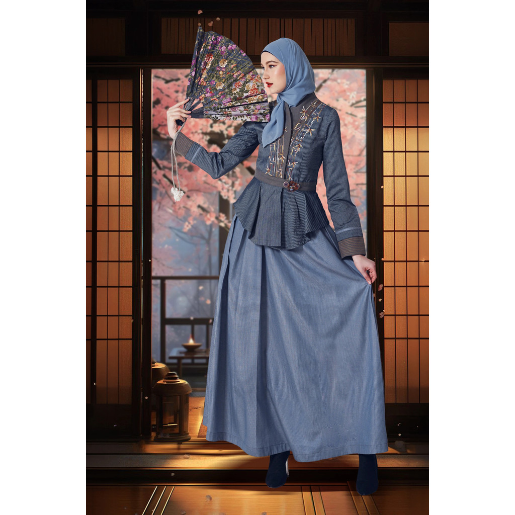 Tuneeca Gamis Mizuki Akiyama