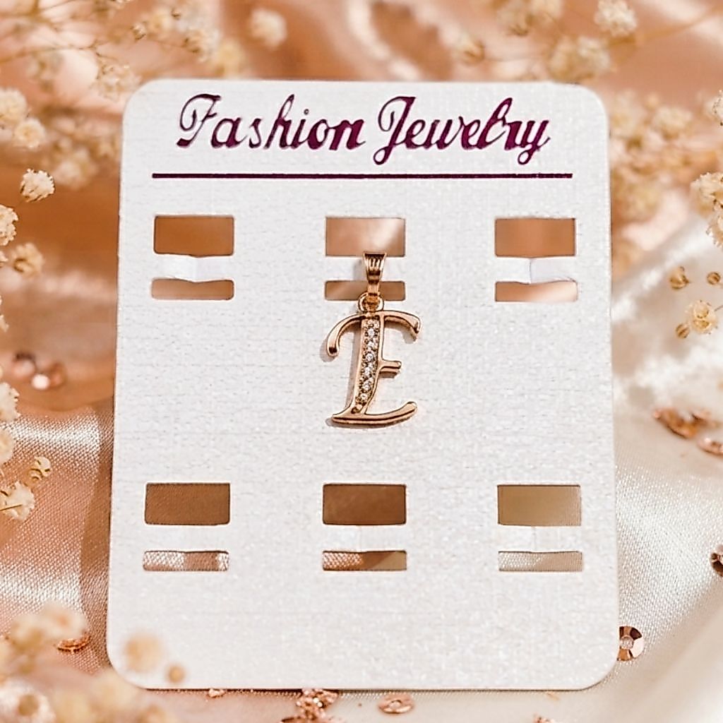 Liontin Permata Ukir Huruf "E" Kilap Emas Perhiasan Wanita Aksesoris Fashion