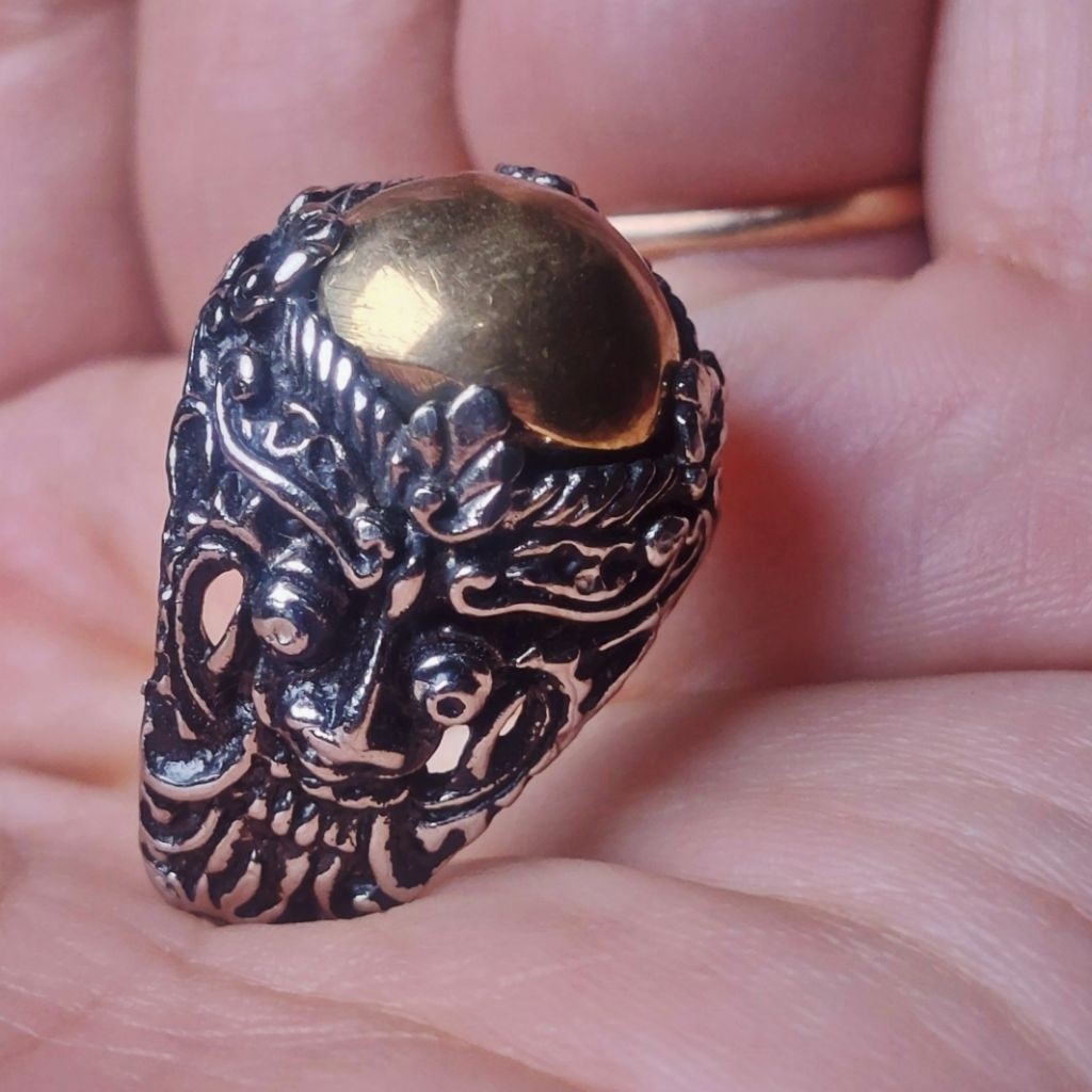 Cincin Pria Batu Badar Emas Model Ukiran Cakar Akik