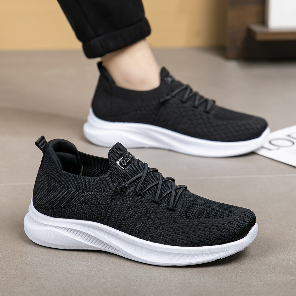 Sepatu Pria Sneakers KinBos OM921 Hitam Putih - Sepatu Olahraga Casual Pria