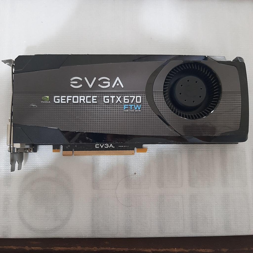 EVGA GeForce GTX 670 GTX670 2GB GDDR5 Rusak / Minus