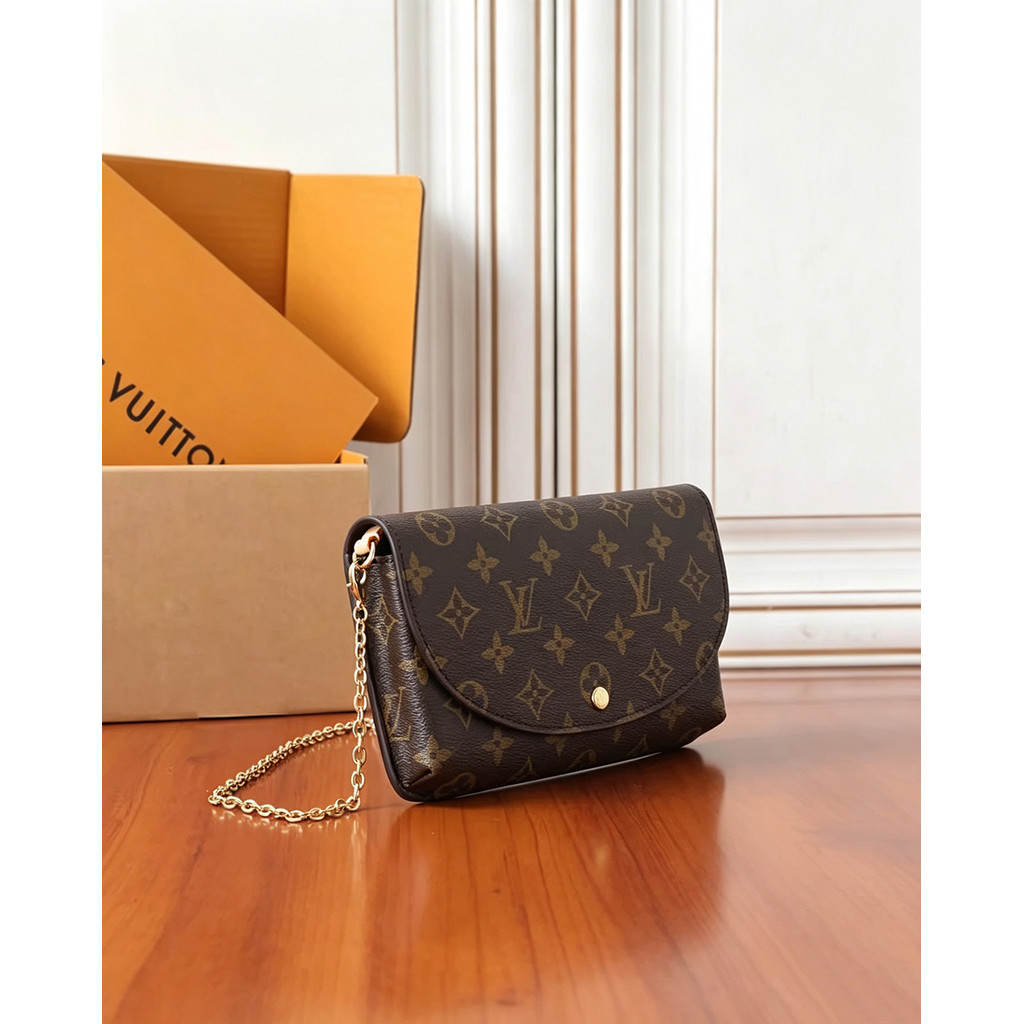 [ Pre-Order ] LV Wallet On Chain Trotter, Vintage Monogram Flap Chain Underarm Women's Bag