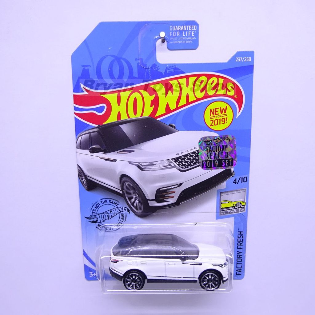 Hot Wheels Factory Sealed 2019 Range Rover Velar Putih Exclusive Colour Free Protektor
