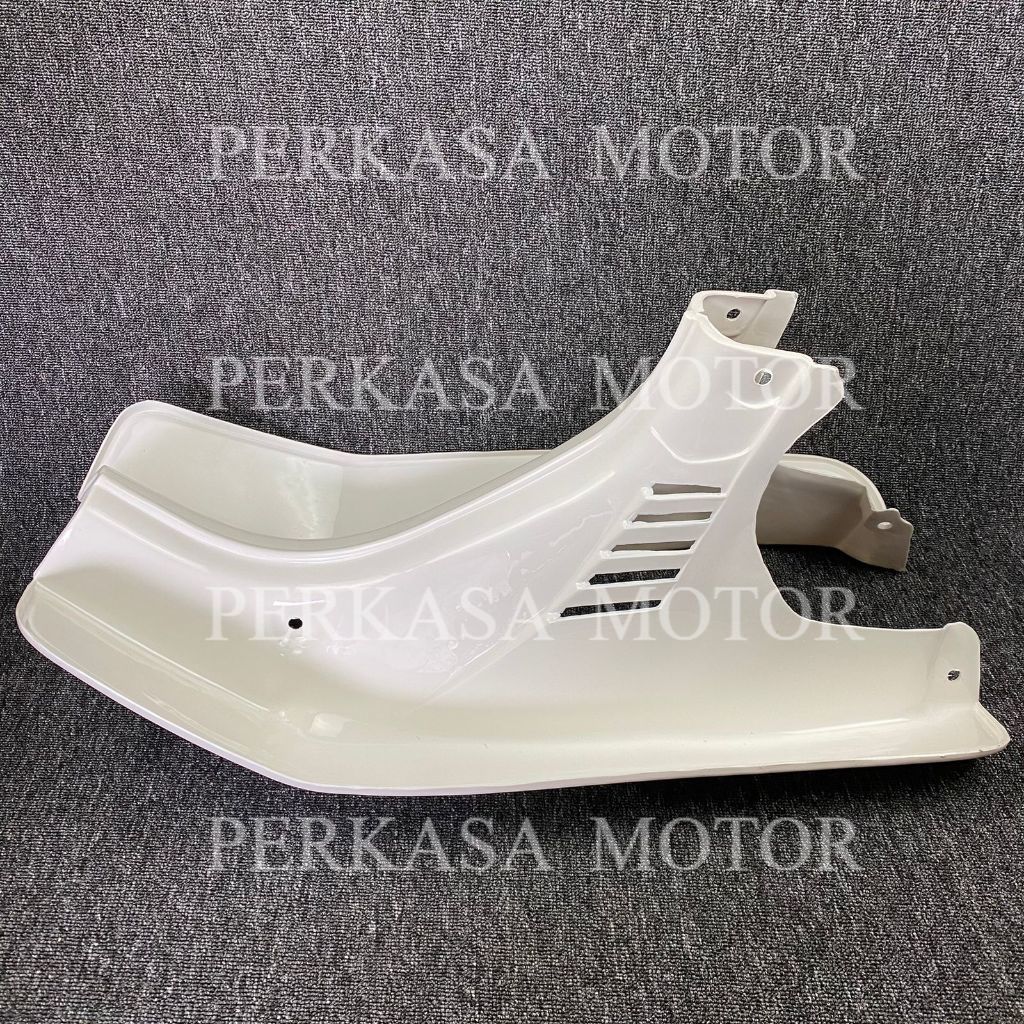 Sayap Suzuki RC100 Warna Putih – Body Depan Kiri Kanan / Cover Samping RC 100 Original Look