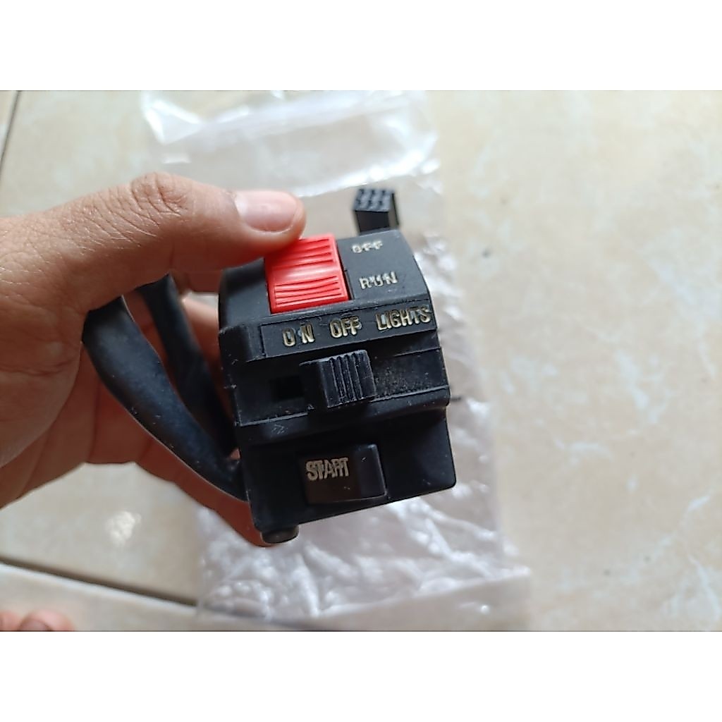 Holder suzuki rc sprinter nos bagian kanan saja
