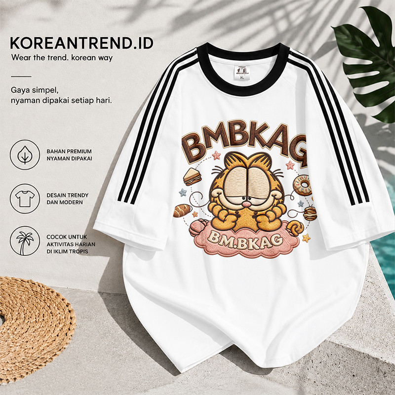Korean Trend Kaos Unisex Lengan Pendek Garis Tiga Oversize Motif Cozy Cat Bakery Korean Style Bahan 
