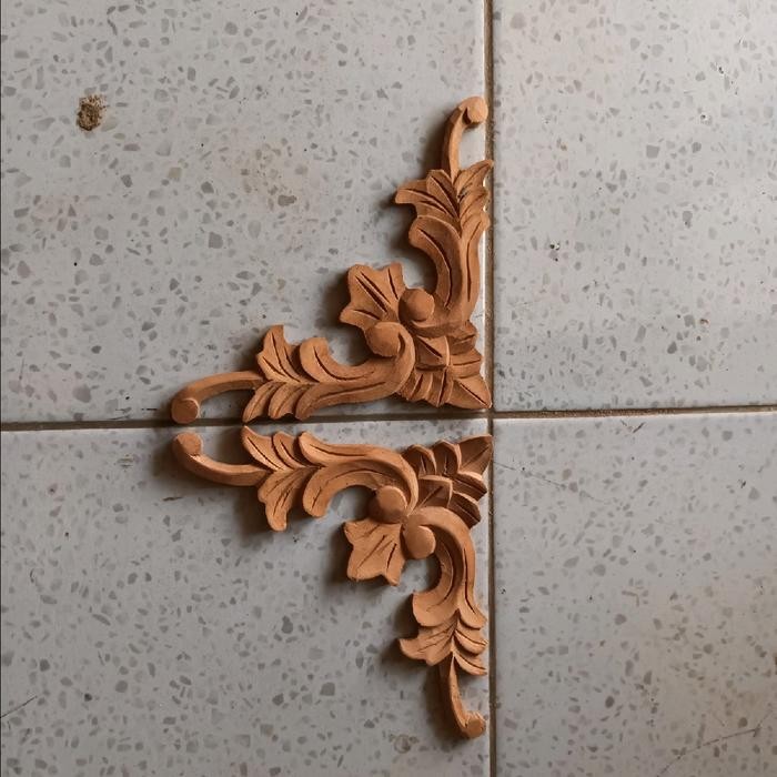 ukiran kayu ornamen ukir sudut loster roster ukiran tempel kusen pintu lisplang jendela boven