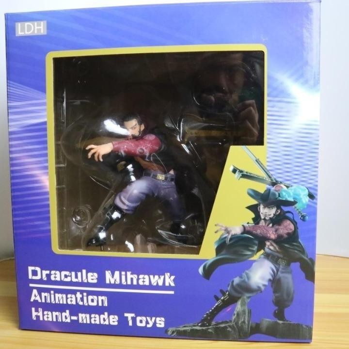 PVC Figure Dracule Mihawk One Piece Anime Statue Hawk Eye POP