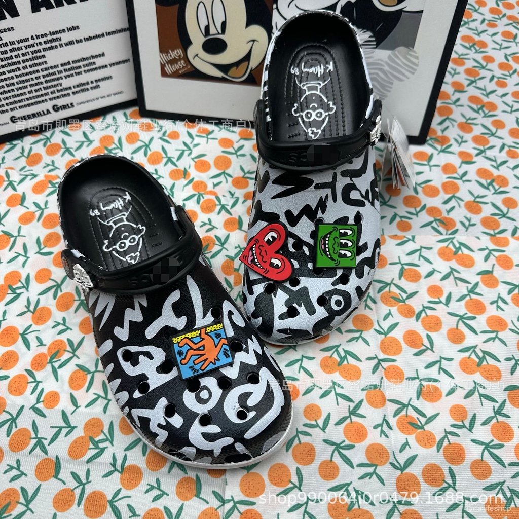 Sandal Basquiat untuk Pria, Sandal Grafiti Hitam Putih, Sepatu Pantai Tertutup, Sandal Unisex BP2T