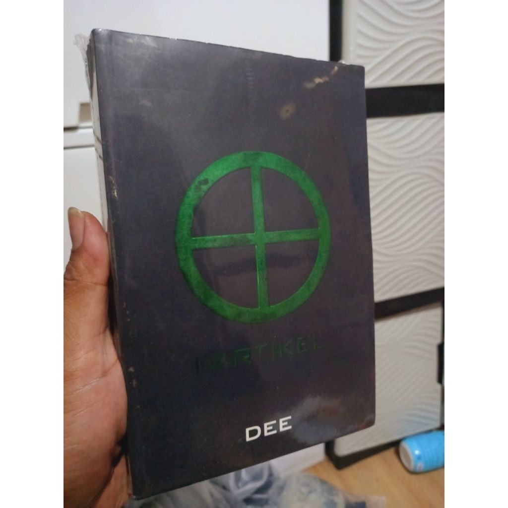 original - PARTIKEL by Dee Lestari