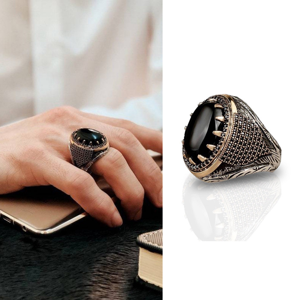 Cincin Pria Perak Emas Akik Hitam Kristal Fashion Vintage Pola Diukir Perhiasan Kepribadian Halus