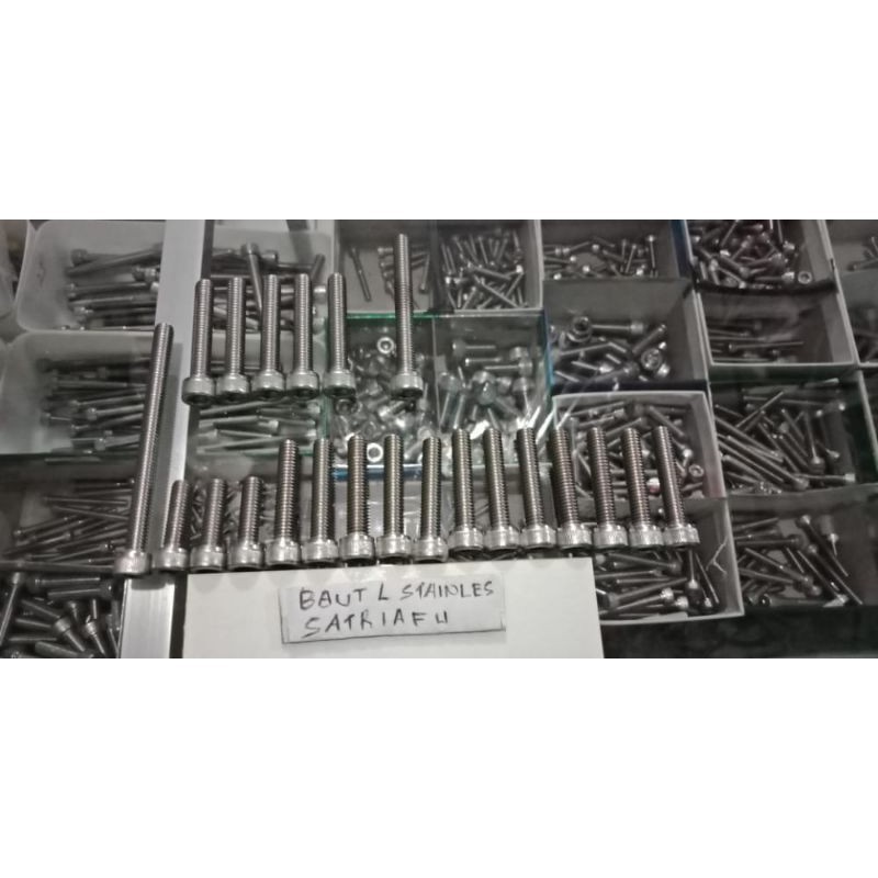 baut L stainless stenlis blok bak mesin kanan kiri satria Fu merk the a2-70 sus304