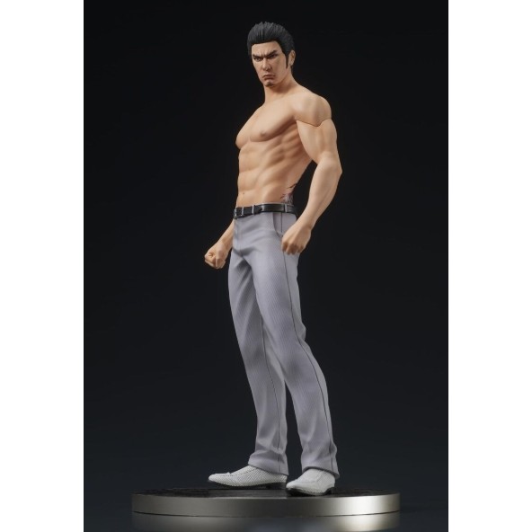 Yakuza Like A Dragon Kazuma Kiryu PVC Action Figure Model Doll Toys 17cm