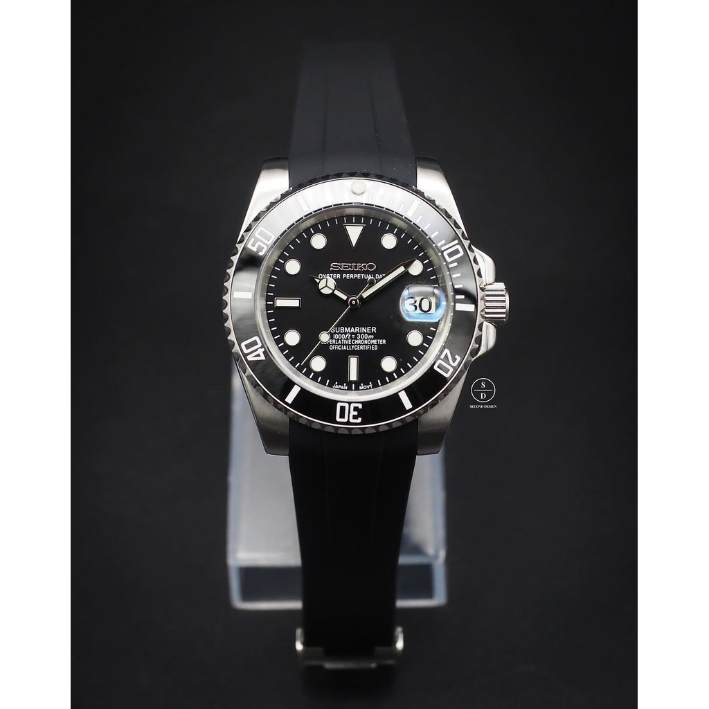 Seiko Submariner Black Rubber NH35 Exclusive Built