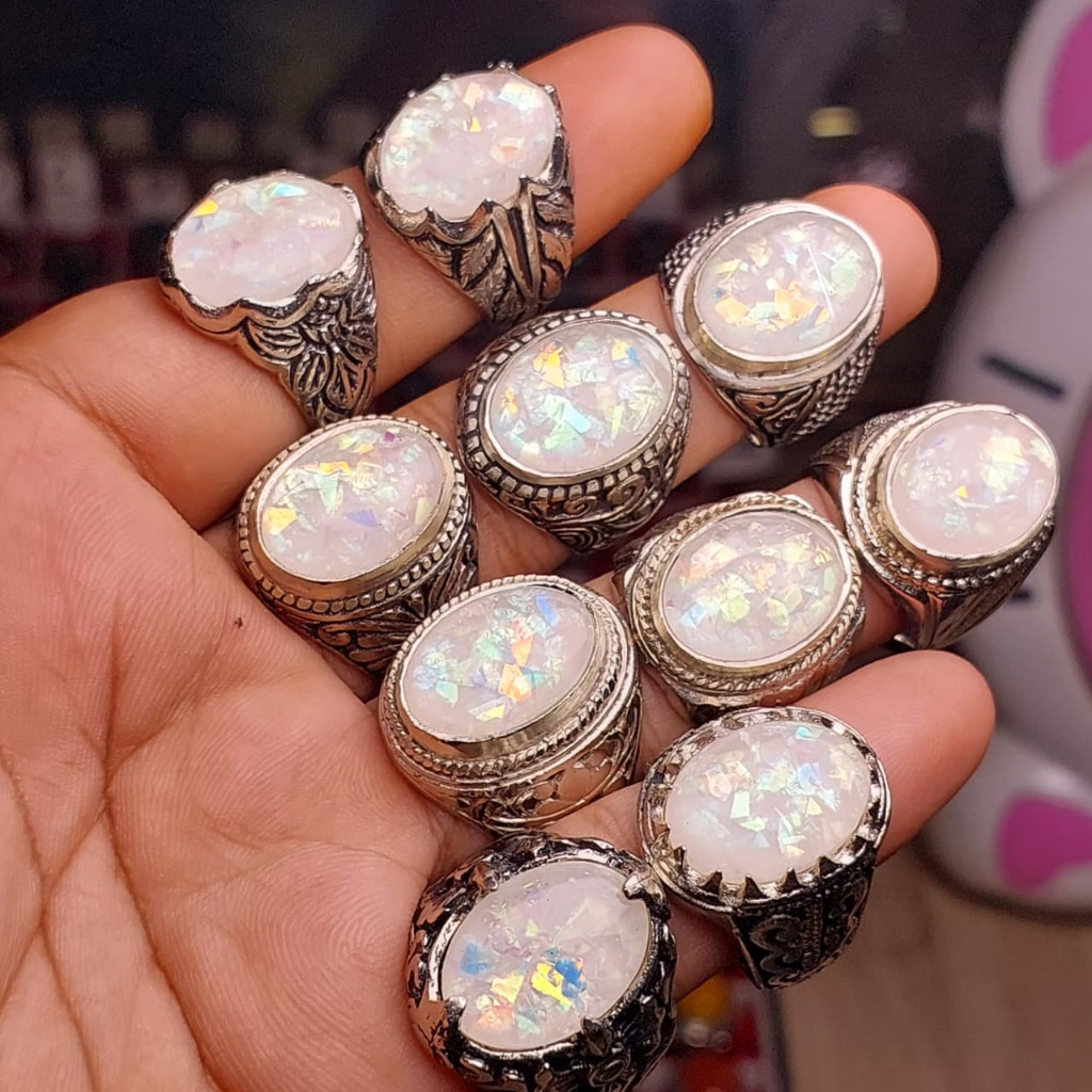 Cincin batu kalimaya RS putih susu full jarong pelangi / kalimaya milky / opal banten afrika