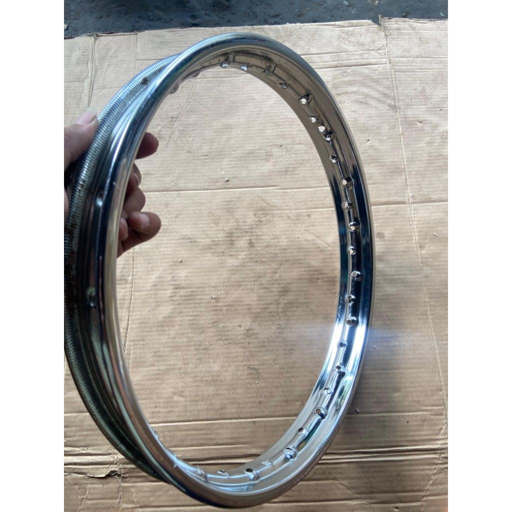 VLEG RING 16 DID 140X16 CROM . wzk