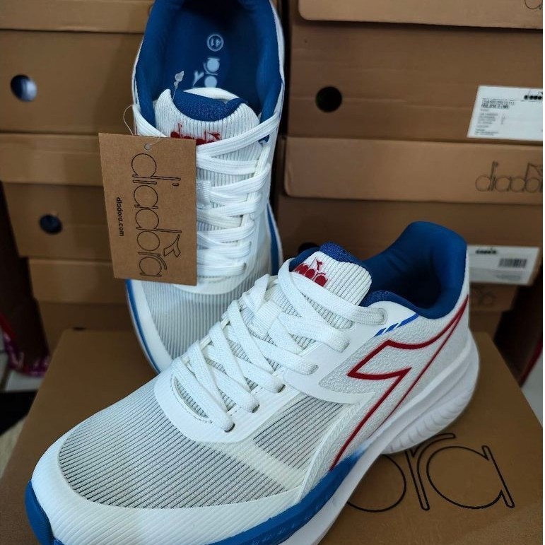 sepatu pria Prada Diadora Original