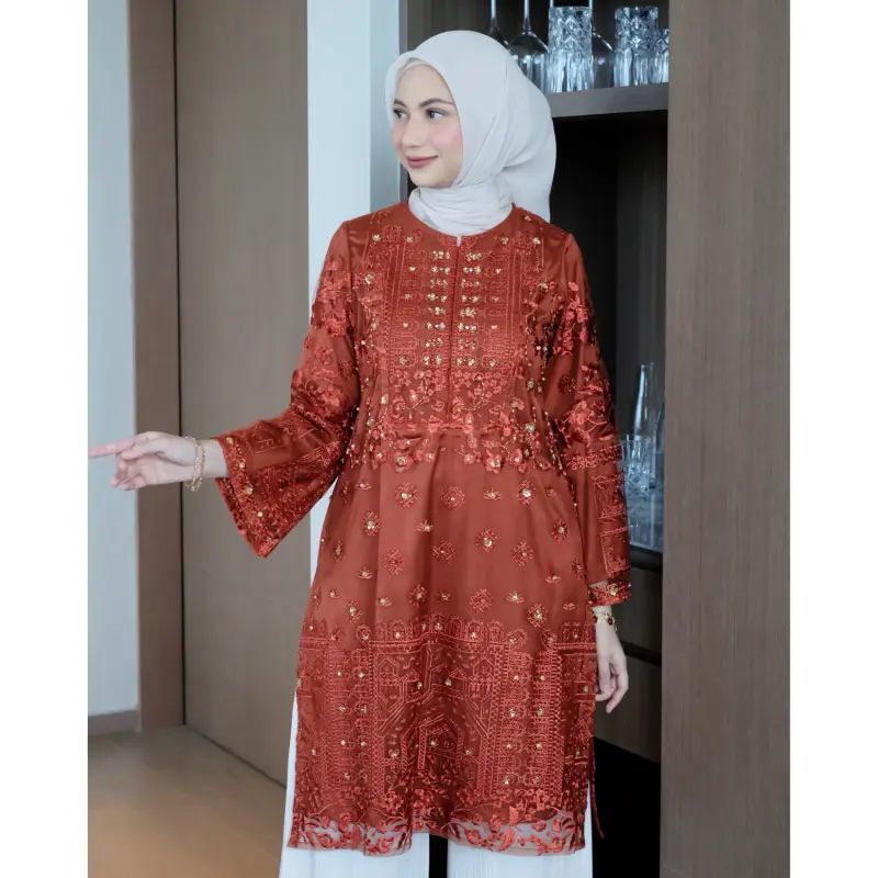 Gamyla Tunik by Sarah The Label