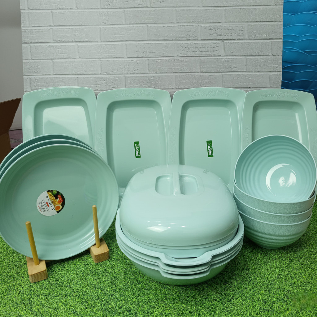 PROMO 16 PCS  SET PERALATAN MAKAN MANGKOK PIRING DAN BASI TUTUP CLIO PLASTIK ANTI PECAH