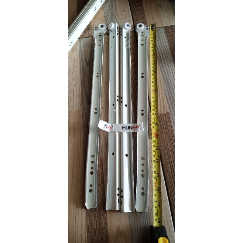 Rel laci huben 45cm warna putih singel track