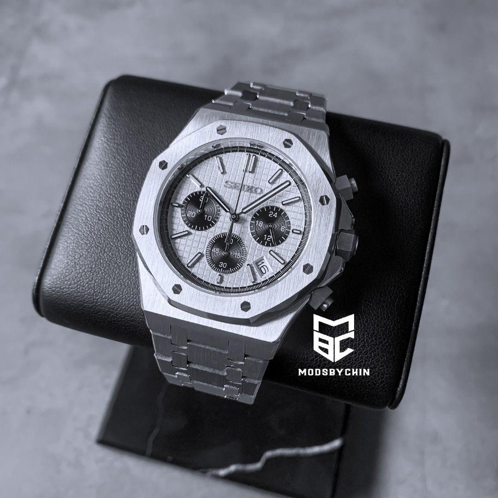 Seiko Custom Oak Panda VK63 Chronograph