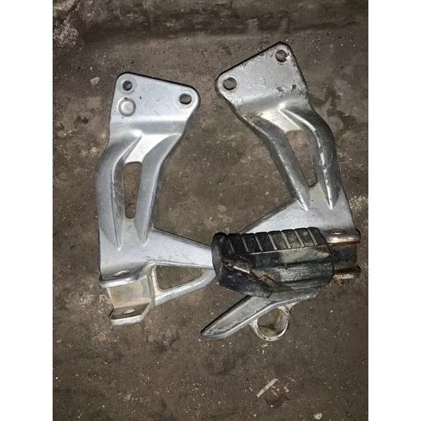 Postep footstep Yamaha Jupiter Z burhan original bekas motor kanan kiri