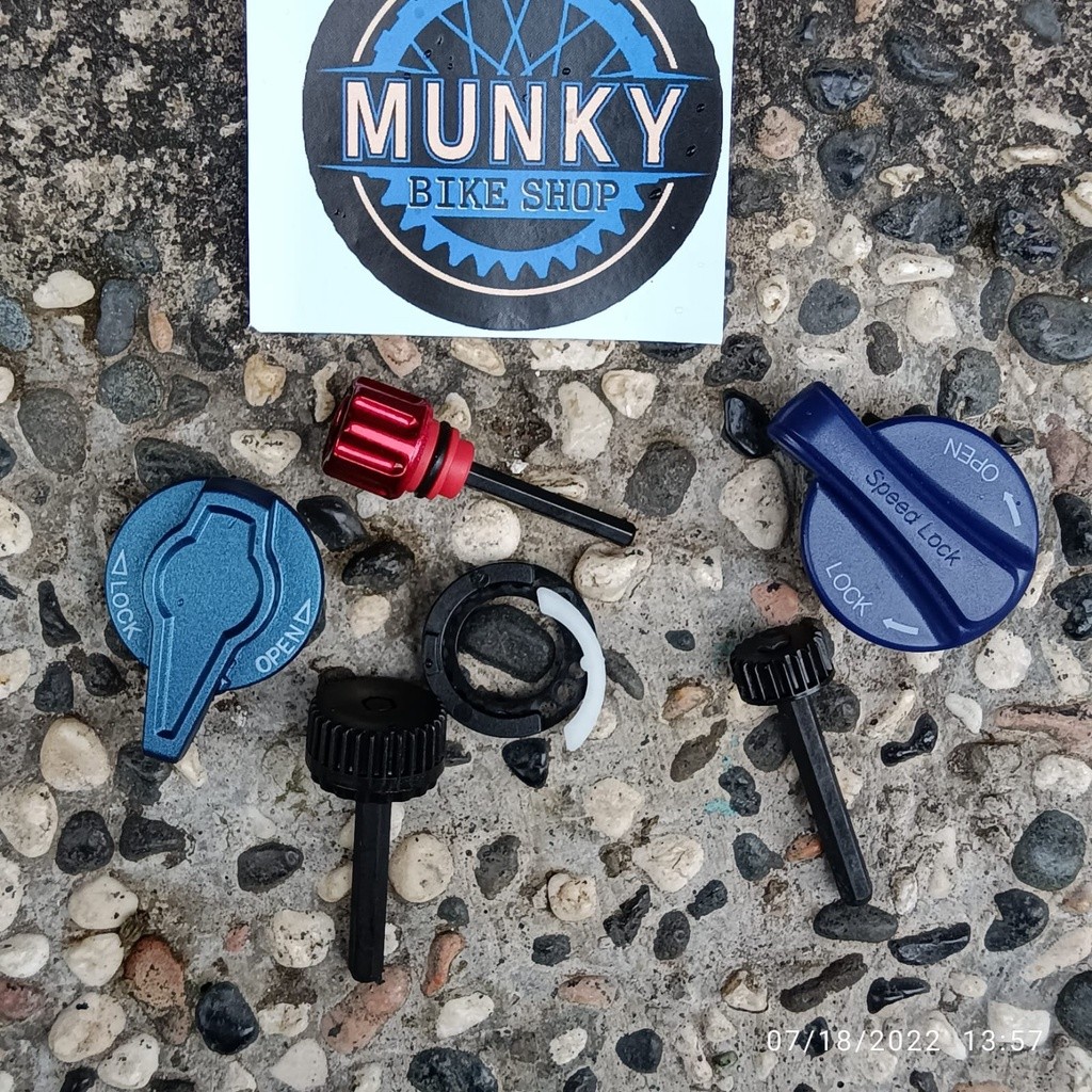 Foto Knob tutup cover lever lock out lockout rebound fork Suntour XCR Epixon epicon XCM XCT Raidon Axon fork sepeda