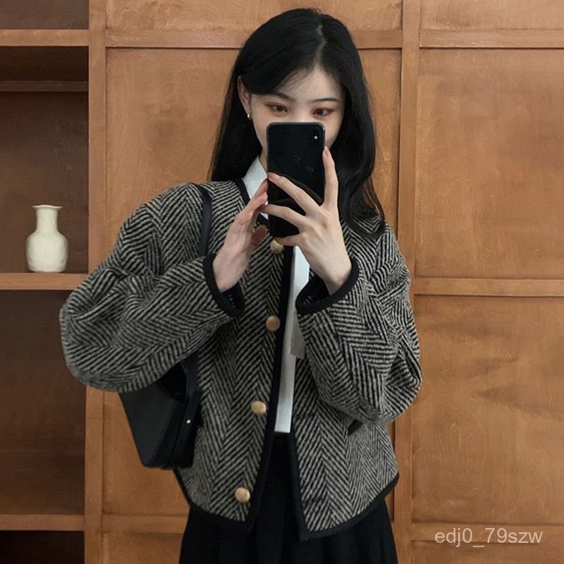 Women's French Retro Style Tweed Short Jacket Cardigan Top