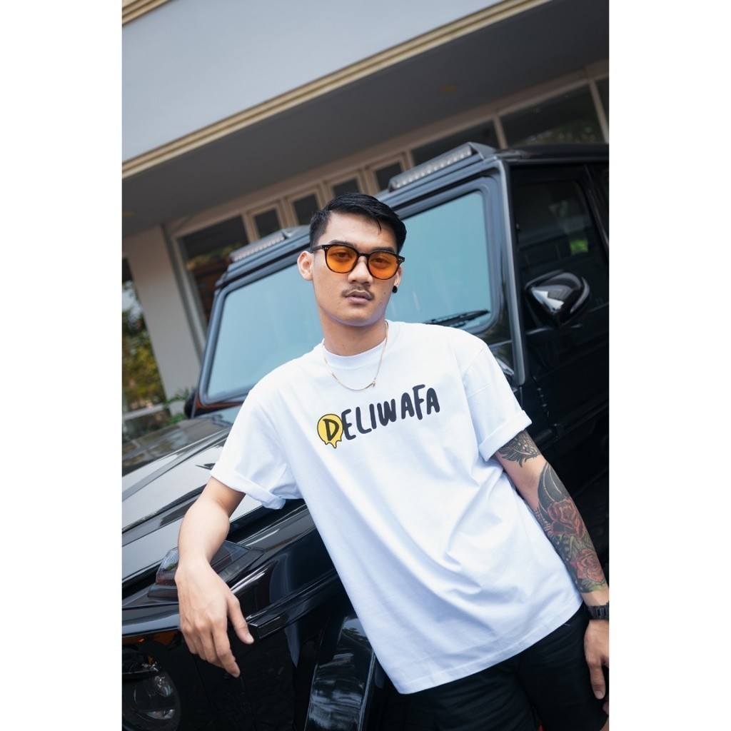 Original Deliwafa  -    Unisex T-Shirt Deliwafa  Senyum Sek Assoy Lengan pendek neutral kaos Sleeves