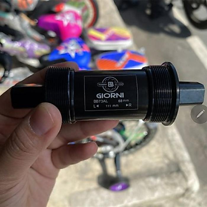 Bottom Bracket BB Kotak Ceramic Giorni