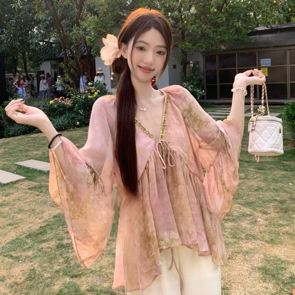Sifon Wanita Pink Blouse Sifon Wanita Warna Pink Lembut Model V-Neck Lengan Terompet untuk Acara For