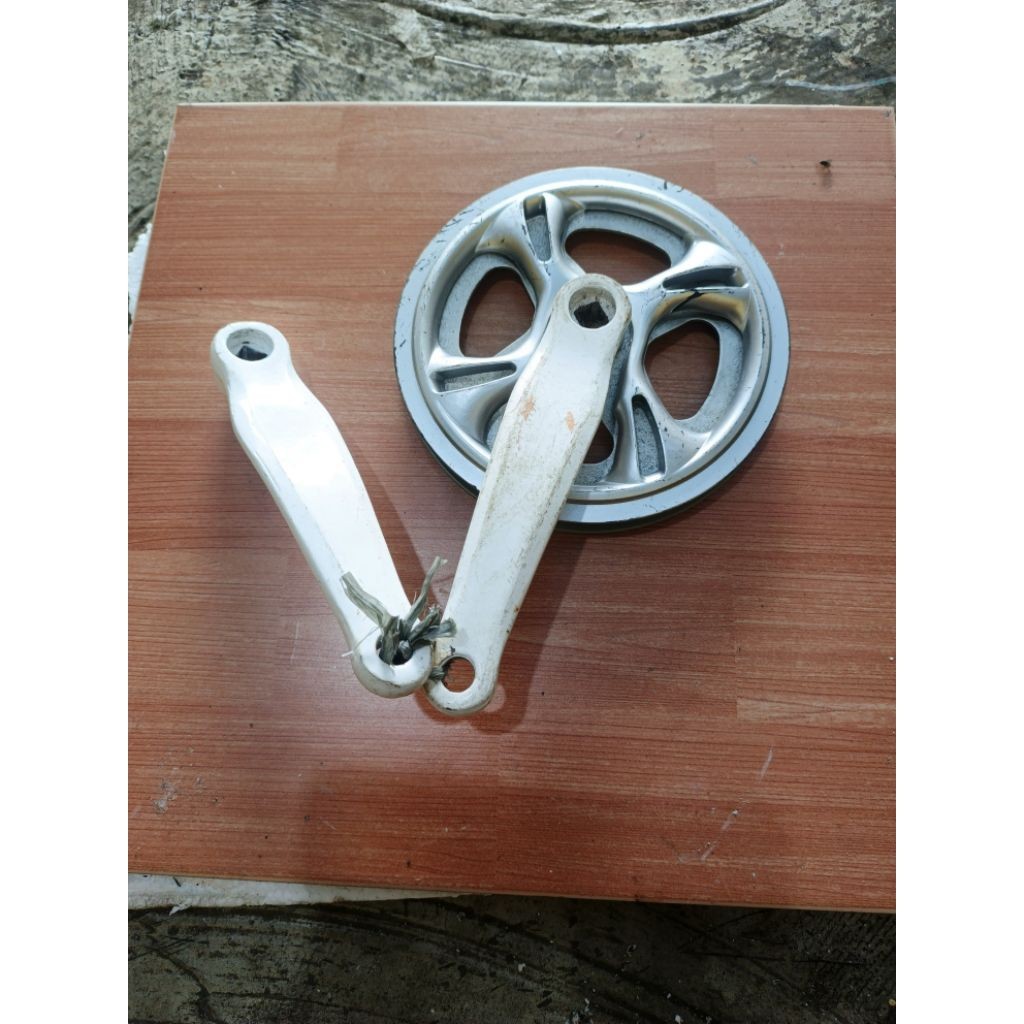 crankset sepeda fixie bahan besi nos antiq
