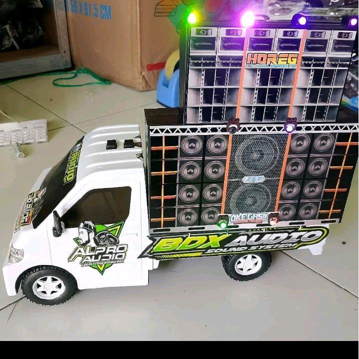mainan pickup granmax dan miniatur sound horeg