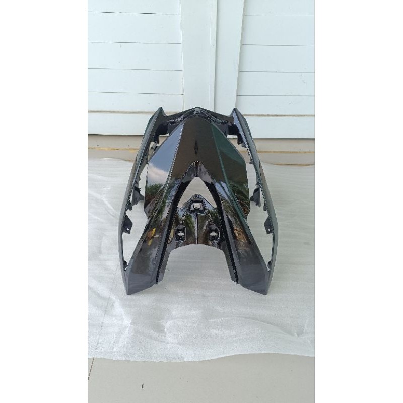 cover body depan beat deluxe warna hitam glossy tameng depan beat deluxe tahun 2018-2022