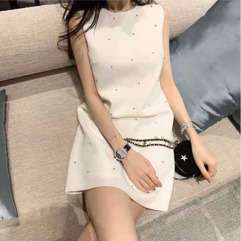 [COD] Gaun rompi putih mewah model gaun pesta unik tampilan anggun