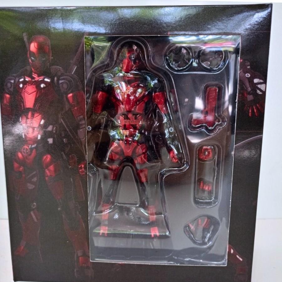 Action Figure Sentinel Fighting Armor Deadpool