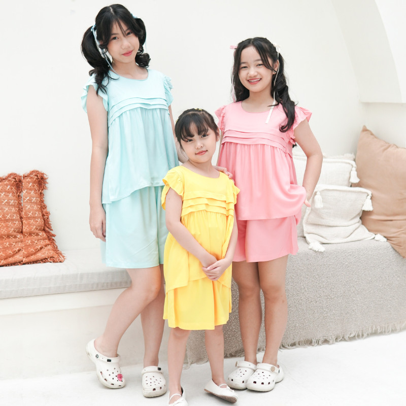 Queenkids - Sakura Oneset - Setelan Celana Pendek Anak Perempuan - Setelan Anak Perempuan