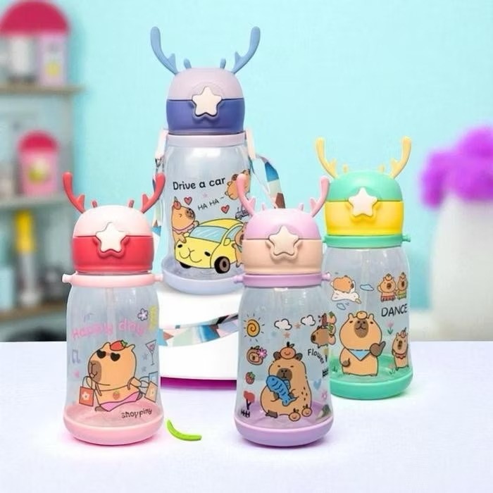 Capybara Botol Minum Tanduk Rusa Tali Sedotan / Botol Minum Anak Lucu