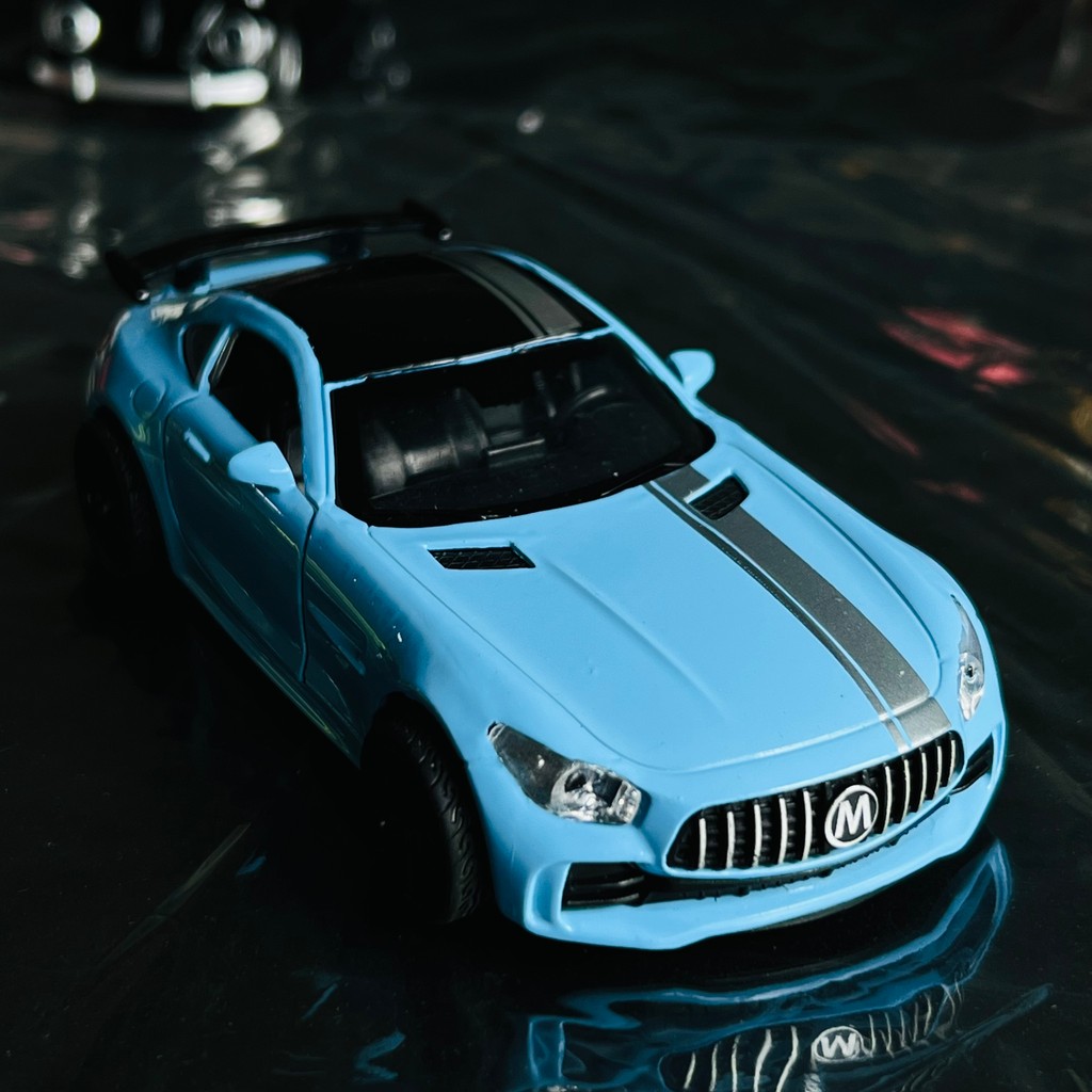 Simulation alloy car model, children's cool sports car model, boys' toy car