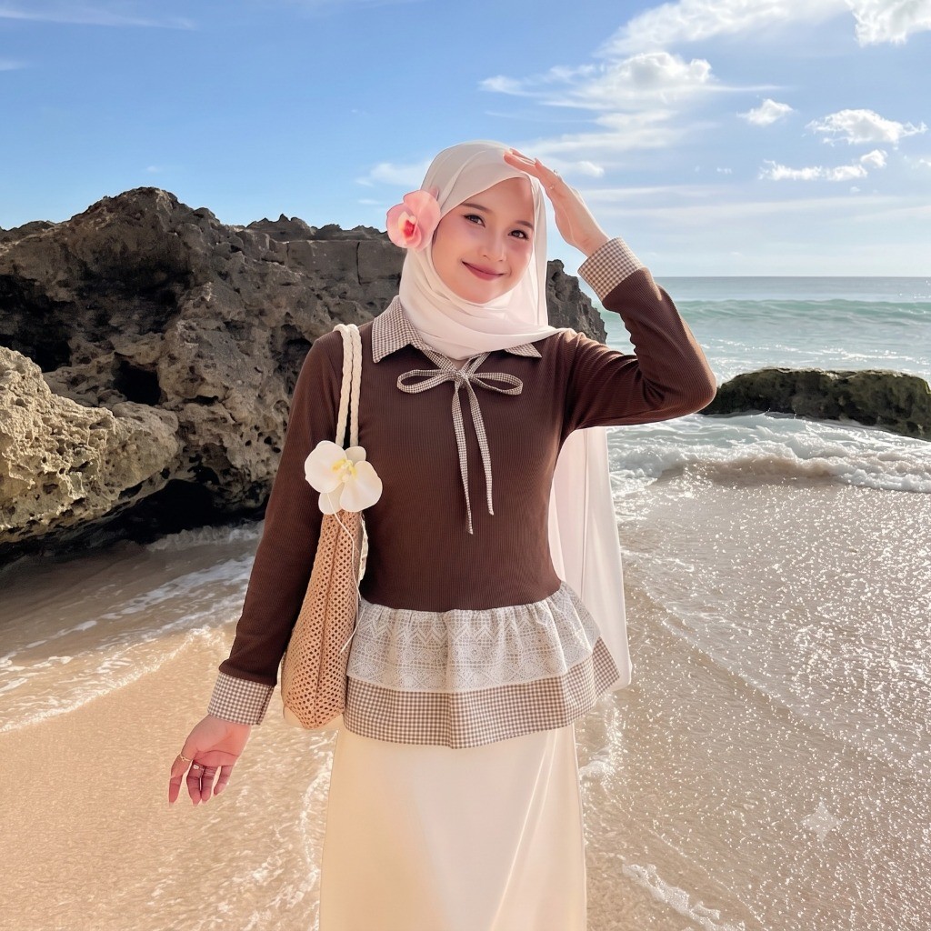 MF - NAYEON Collar Ribbon Lace Knit Top