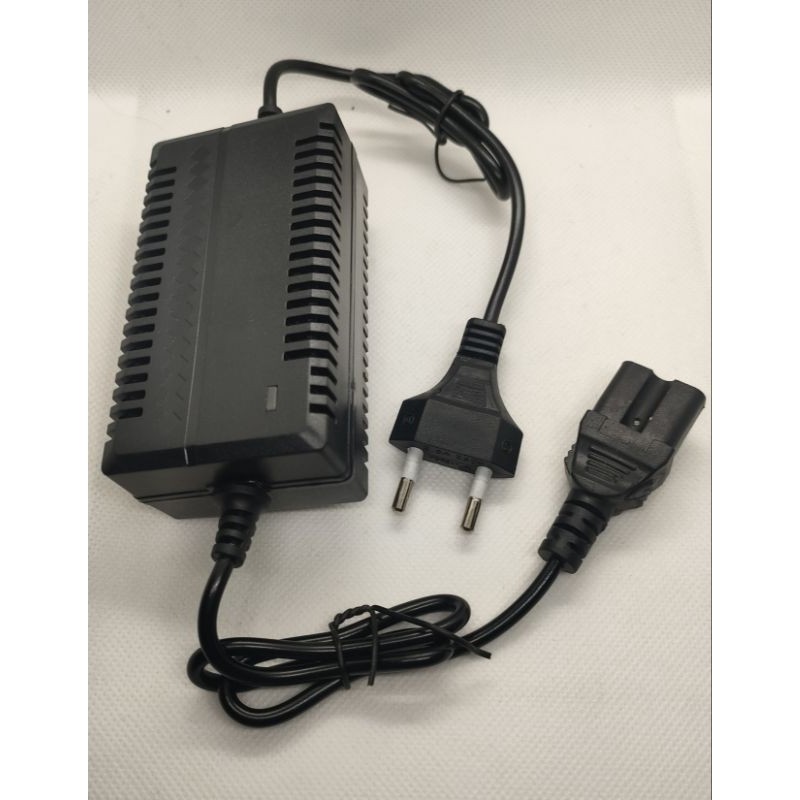 Cas Charger Sprayer Elektrik Mesin Semprot Rumput Aki