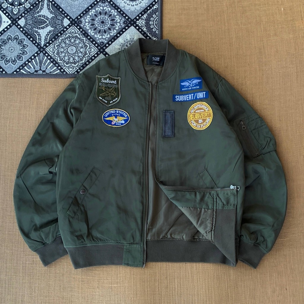 jaket B One Soul size L-XL (seperti baru) 100% original 010726I