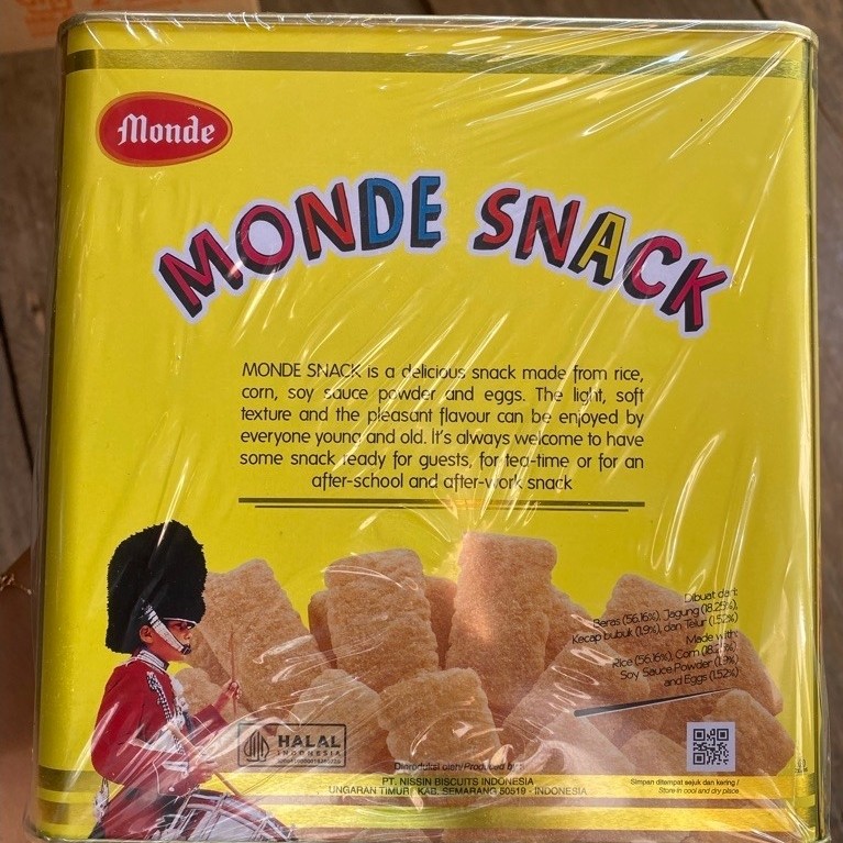 MONDE SNACK KALENG KUNING 450 gram