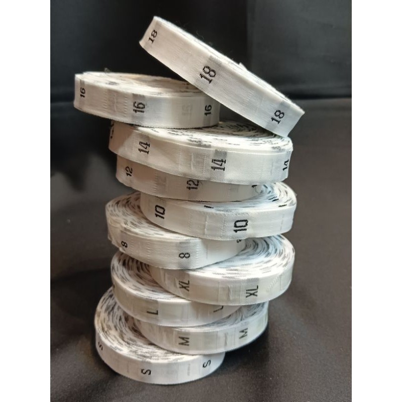 Label Size Bordir Woven @1 Roll (500pcs)Putih hitam Label Size Angka Huruf Ukuran Pakaian Jahit
