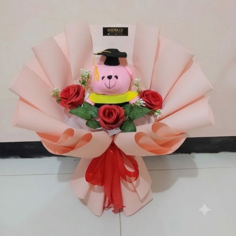 Buket Boneka Wisuda dengan Bunga Artificial/ Bucket Bunga Artificial / Bucket Boneka Wisuda
