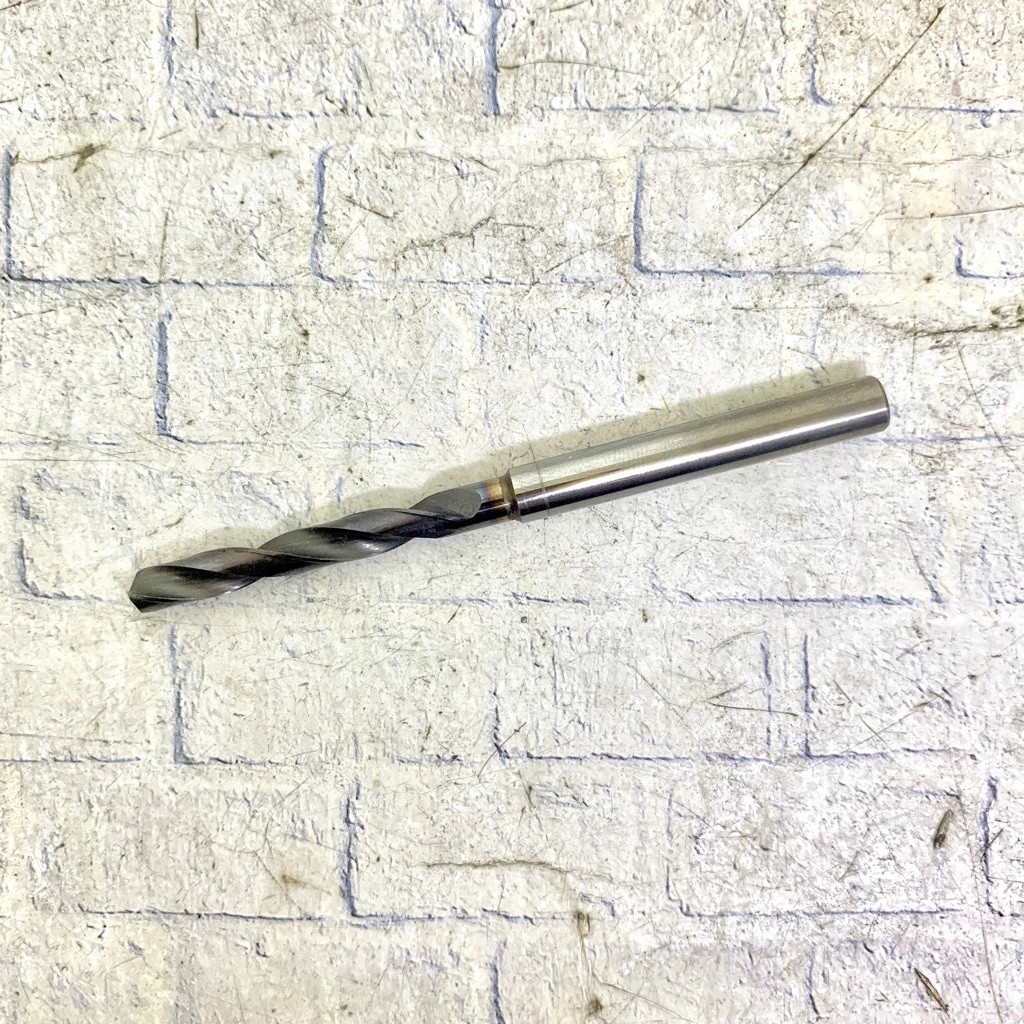 Bor carbide 4 mm seken bekas mulus layak pakai.. Drill 4mm carbide