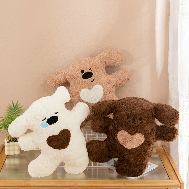 Boneka mainan mewah model baru, boneka anjing kecil ceria, boneka anjing kecil berbentuk hati