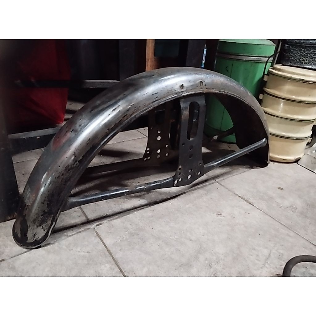 Spakbor depan Binter KH 100
