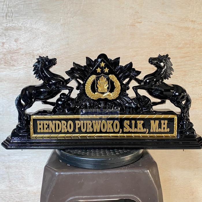 Papan nama ukiran kuda / papan nama polri / papan nama meja paling murah seindonesia KP2434